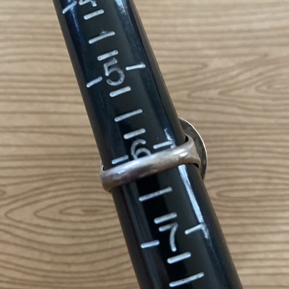 Gorgeous vintage turquoise ring. Size 6. - Picture 2 of 10